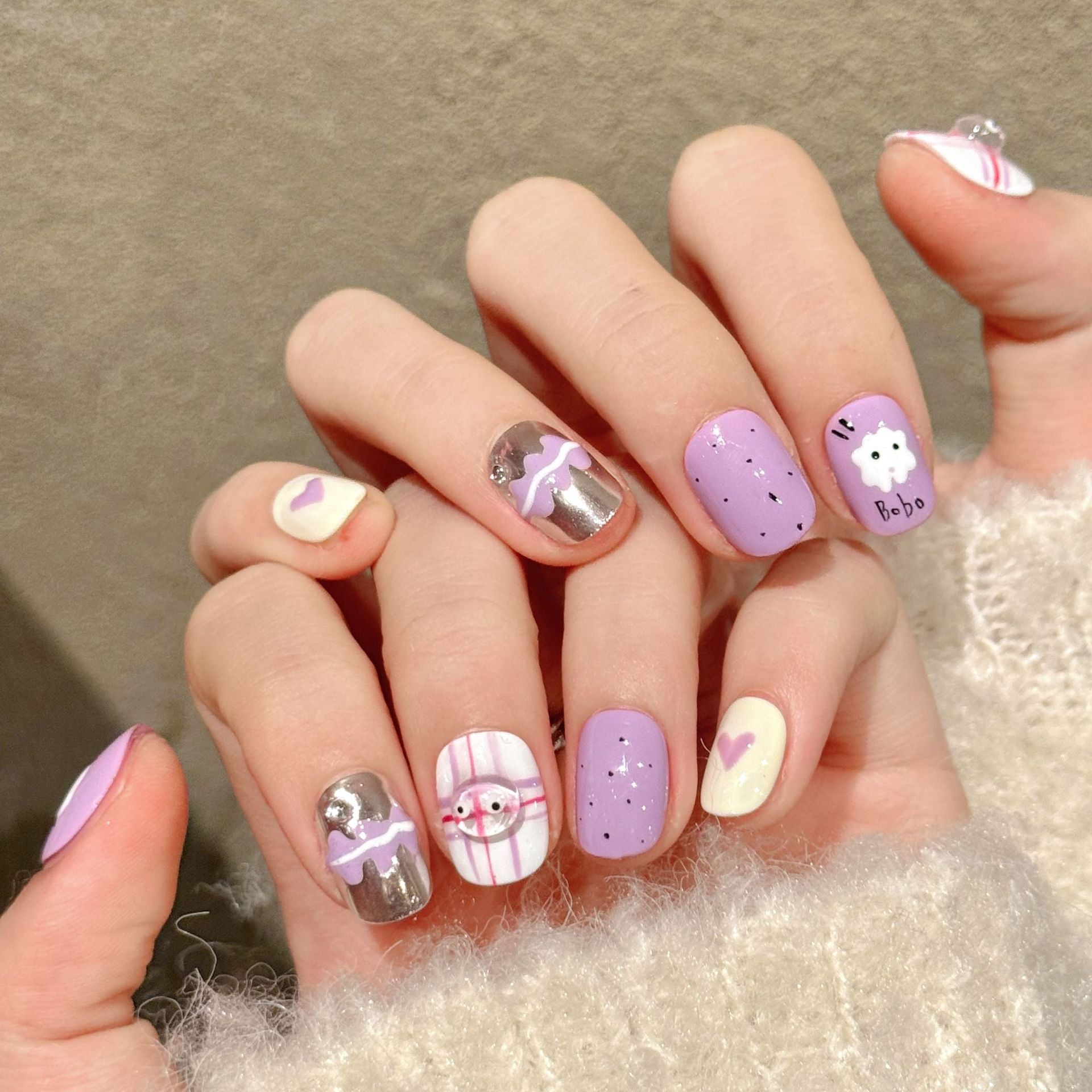 365nails: 「夢幻愛心」—3D 貓咪與格紋 手工製 短款 方形 甲片