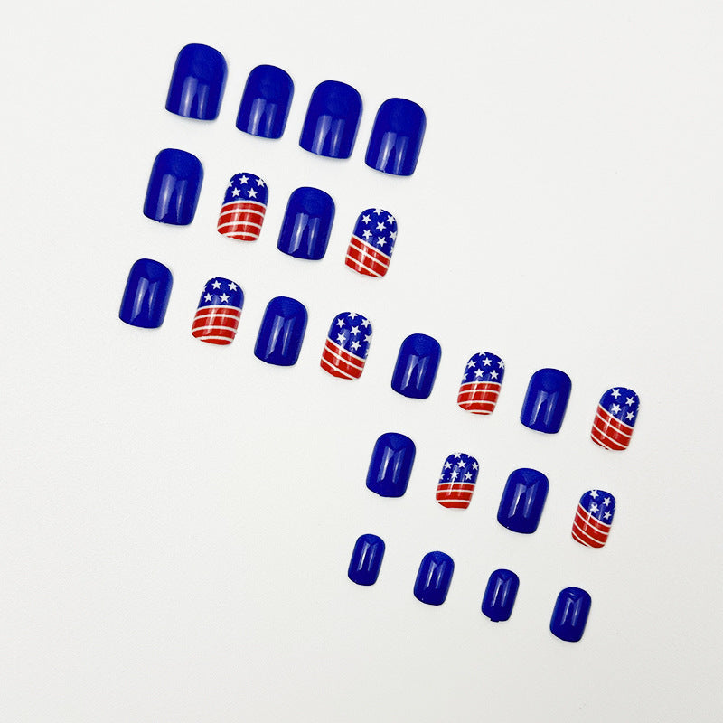 365nails: "Patriotic Chevron" – Geometric Chevron & Star Printed Oval Nails