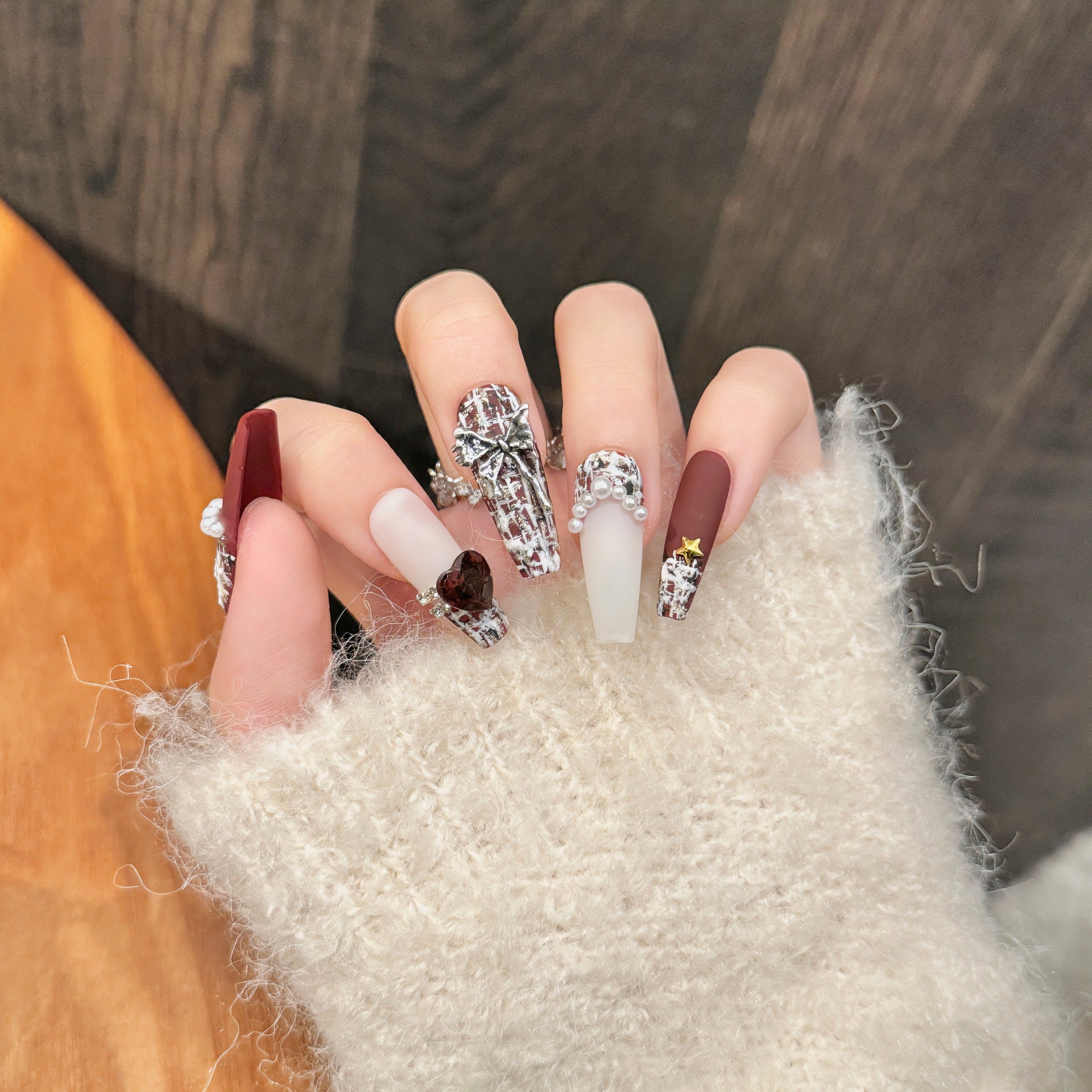 365nails: "Noir Elegance" – 3D Tweed & Heart Gem Handmade Coffin Nails