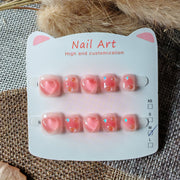 365nails Pink Heart 兒童系列：「閃耀粉戀」— 兒童短款方形美甲