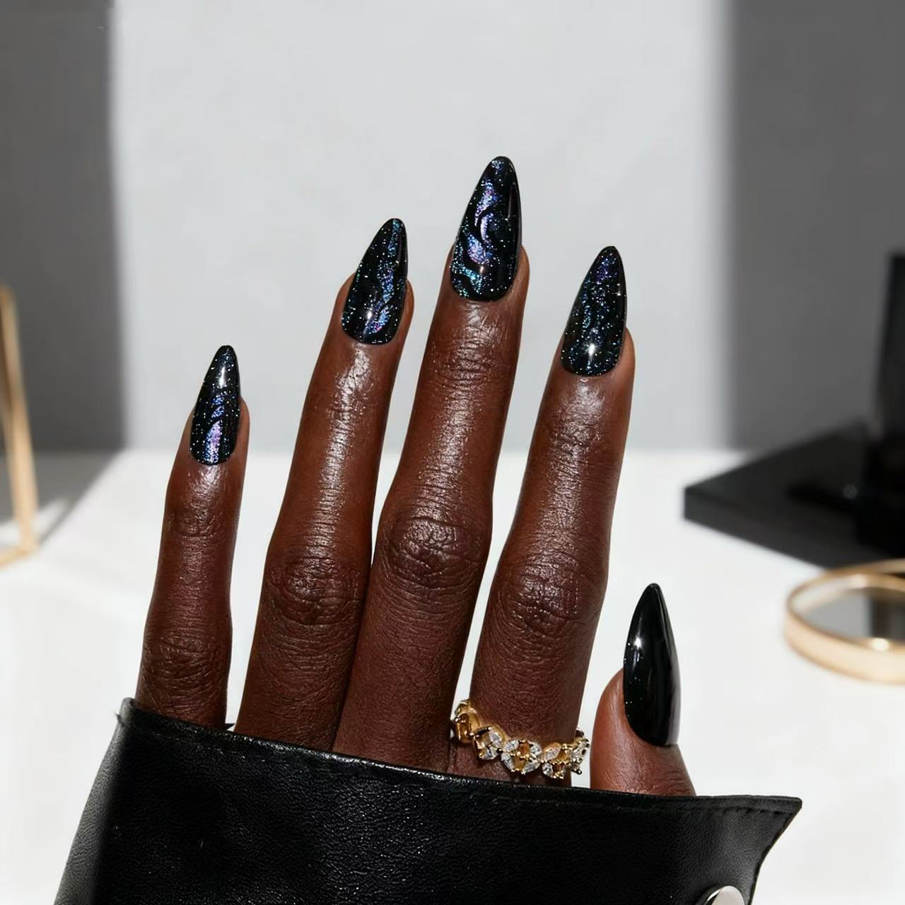 Black Iridescent Cat-Eye Glossy Press On Nails