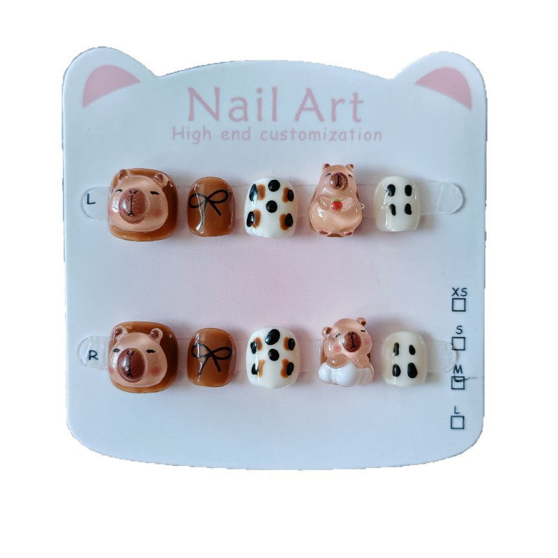 365nails：水豚烘焙坊 — 手工製可愛短款橢圓形穿戴甲（水豚與餅乾圖案）
