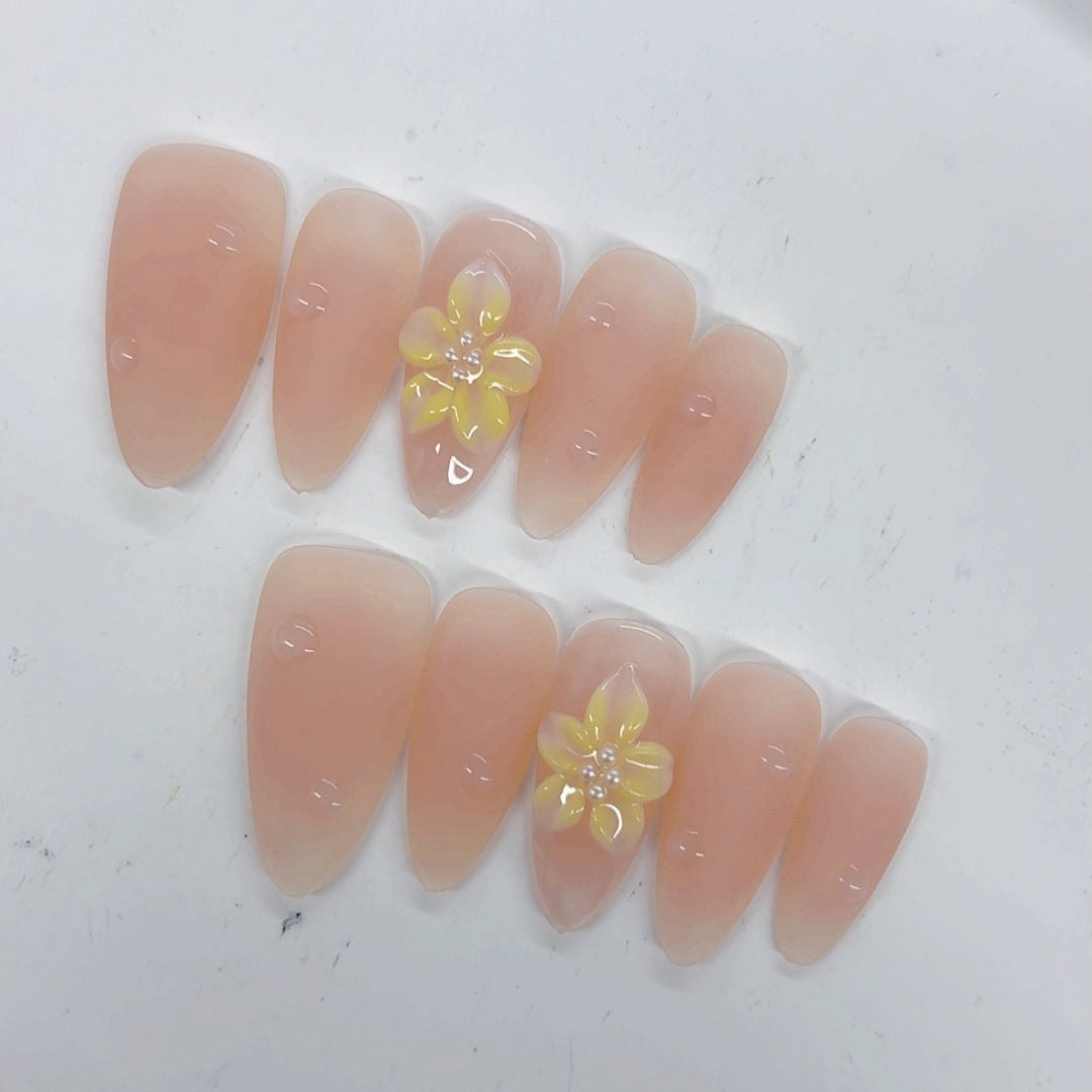 Daisy Dream: "Buttercup" – Postiças Amendoadas