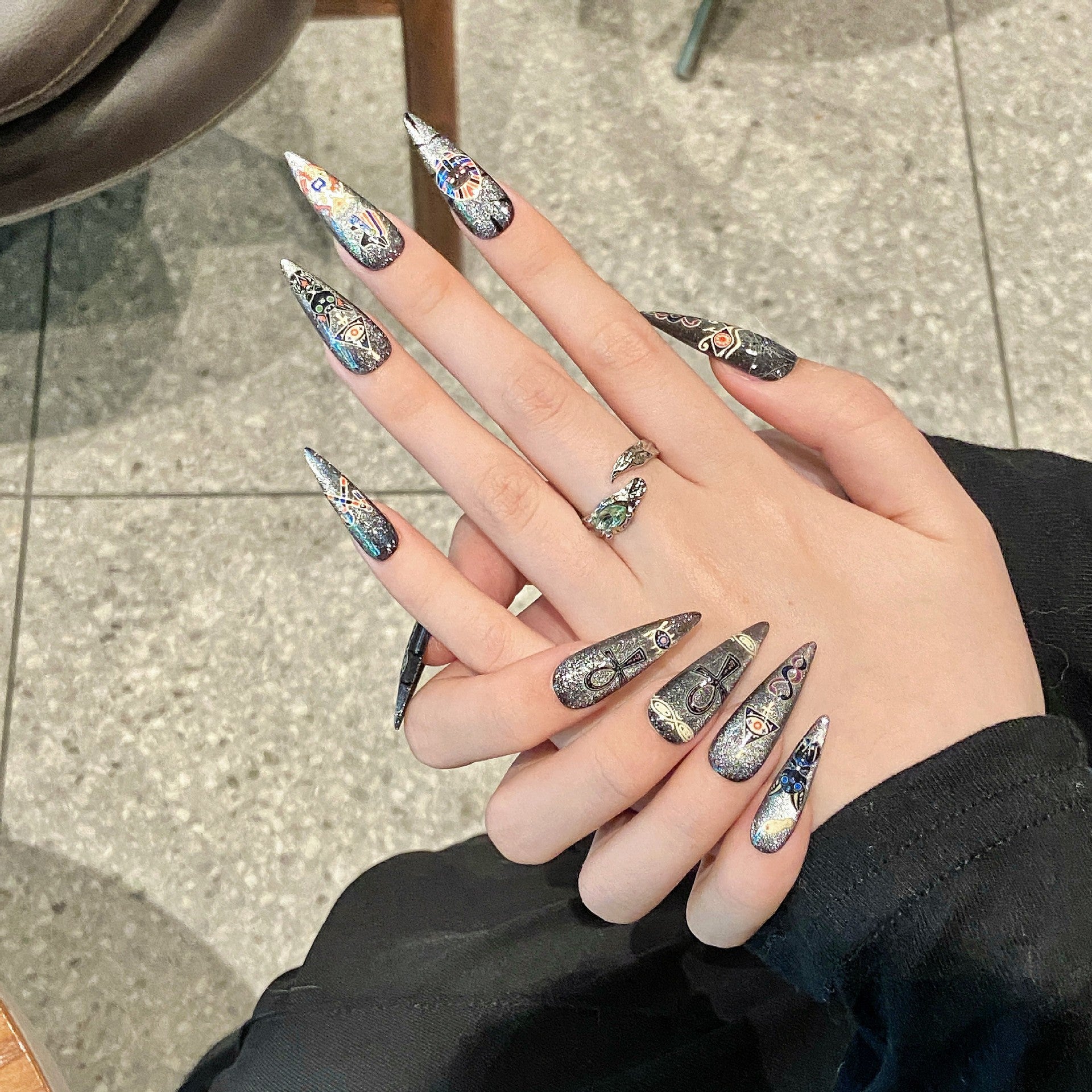 365nails: "Maldição do Faraó" – Unhas Stiletto Feitas à Mão com Arte Egípcia 3D