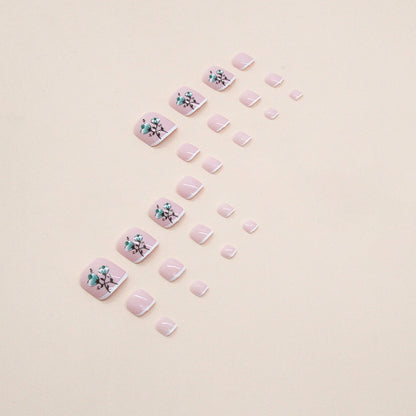 Nuevas uñas postizas francesas sencillas, elegantes y frescas de verano con flores. Armadura para uñas postizas de estilo dulce para niña. Armadura para uñas postizas de estilo viento. 365nails