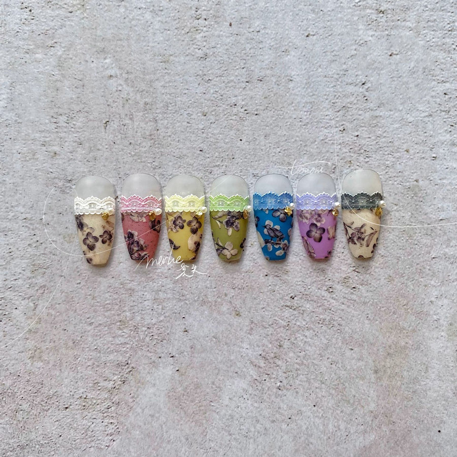 365nails: "Pastel Lace Border Embossed" – Nail Art Stickers