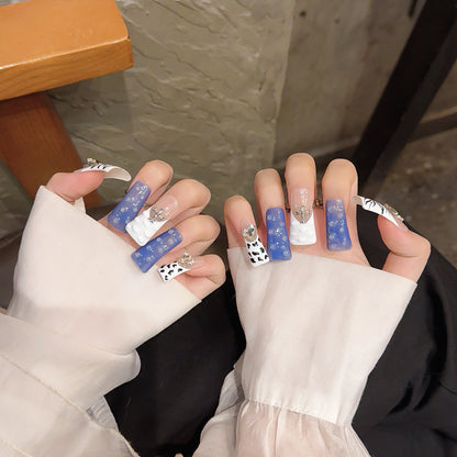 handmade wearable nail products Wearable manicure  style duck bill manicure nail type Millennium Spice Girl manicure | 365nails