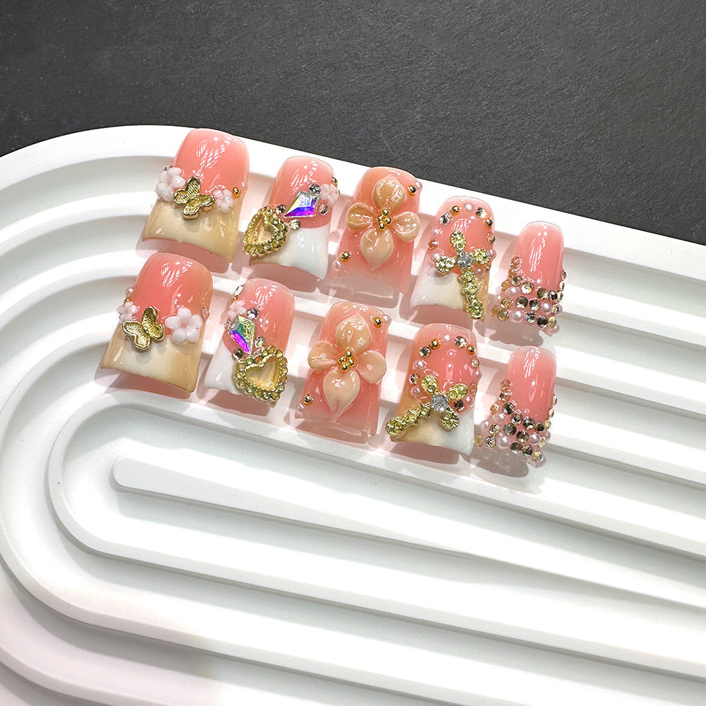 粉色法式穿戴甲，金色十字與花朵吊飾