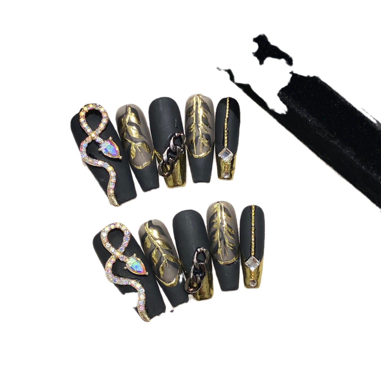 Uñas de serpiente de espíritu de medianoche hechas a mano, estilo temperamento oscuro, cadena de mariposa, manicura extraíble de longitud media y larga | 365nails