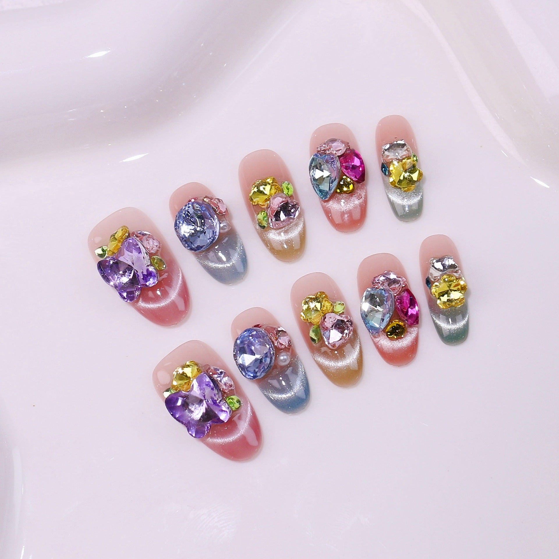 365nails-Gemstone Gala: "Rainbow Crystal" – Unhas Postiças Curtas Amendoadas Feitas à Mão