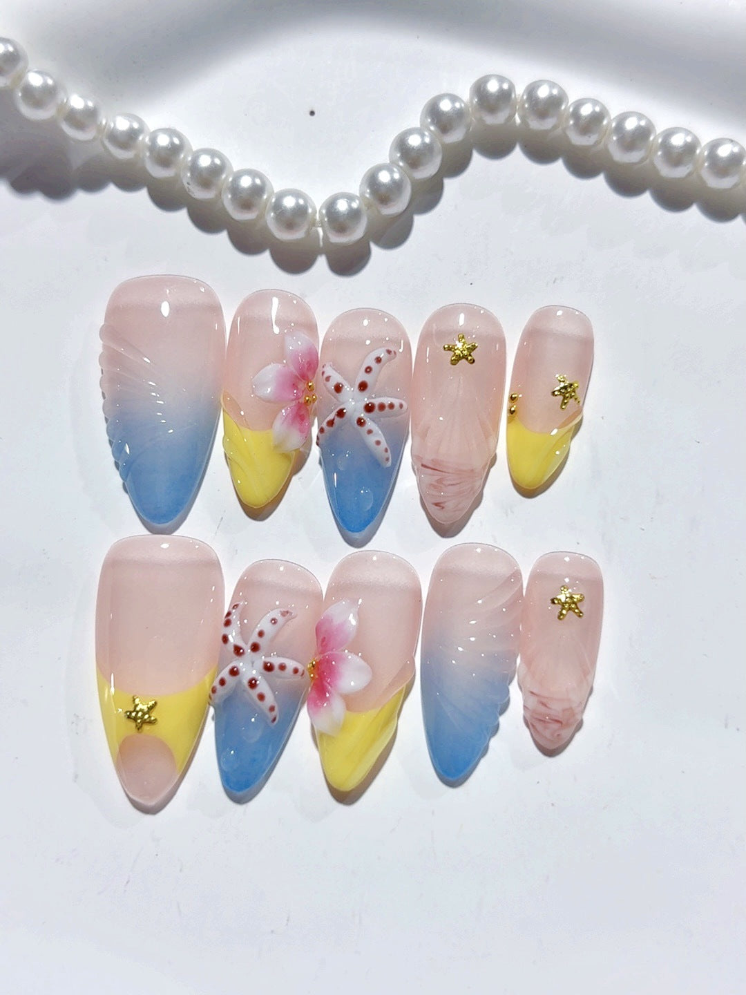 365nails：「海灘海星與雞蛋花」– 中長款杏仁形海洋花卉手工製穿戴甲