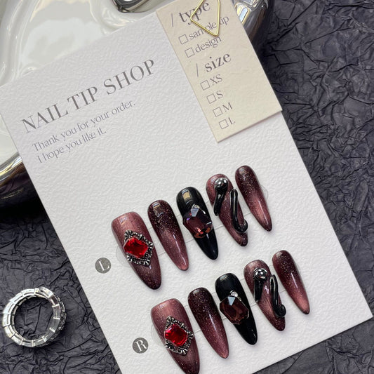 Spice Girls Three-dimensional Snake Pattern fake nails White press-on nails Art Finished Hands Dark Blood Red Spice Girls Nail Art | 365nails