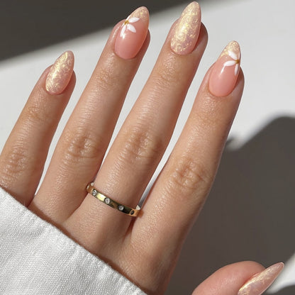 New summer products, white fresh flower manicure, fake nails, almond-shaped wearable nail pieces, wearable nail wholesale｜365nails