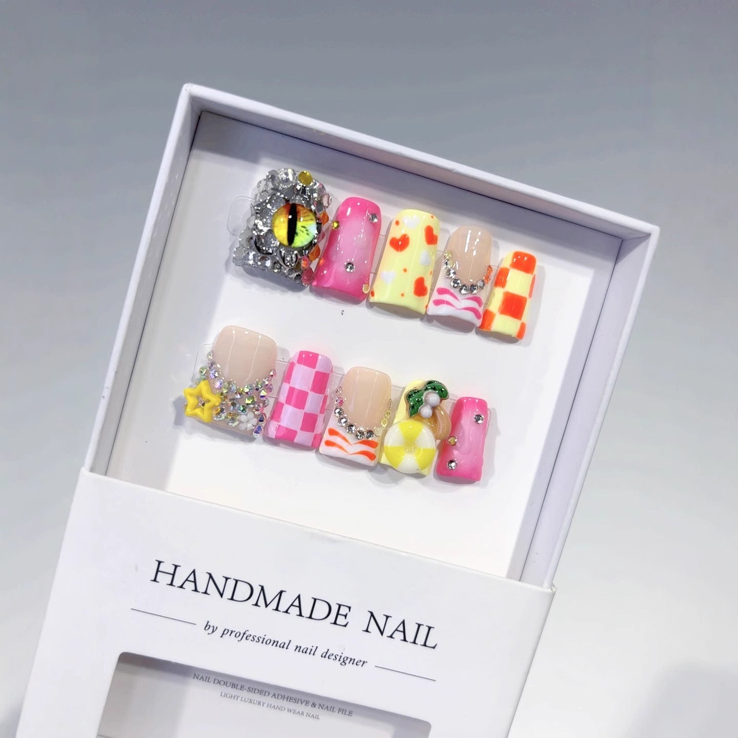 Candy Pop: "俏皮拼布" — 短款方形手工製穿戴甲