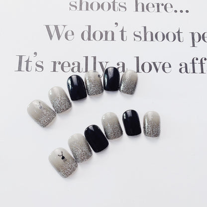 Short silver snow elk press-on nails glitter gradual change short round nail patch   fake nail nail wholesale｜365nails