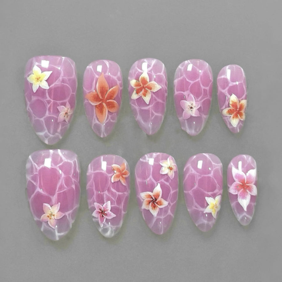 Ongles press-on motif marbre, manucure fleurie d'été, courts amande, très populaires, vente en gros | 365nails
