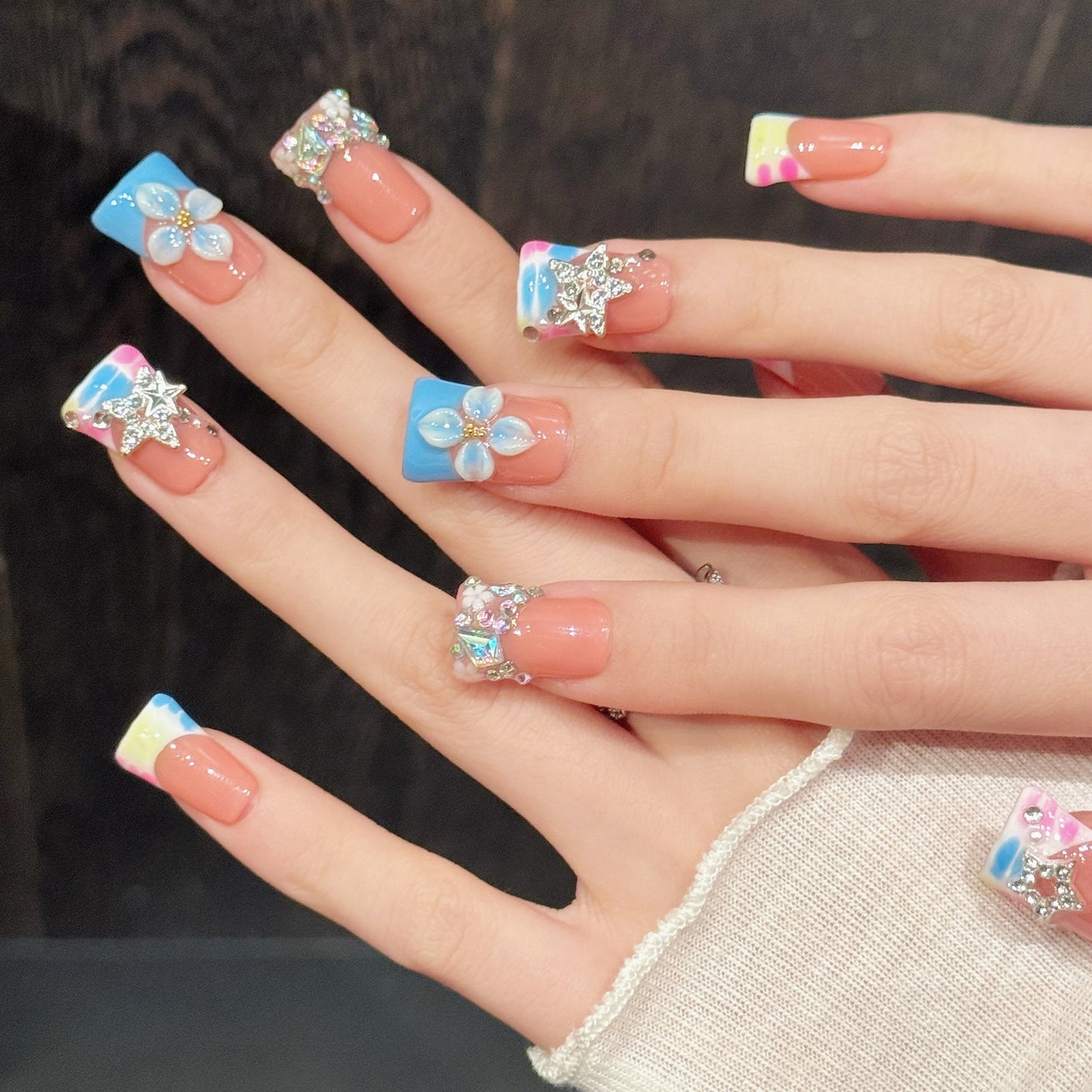 Colorful Rhinestone Flower Star Gradient Cute Press On Nails