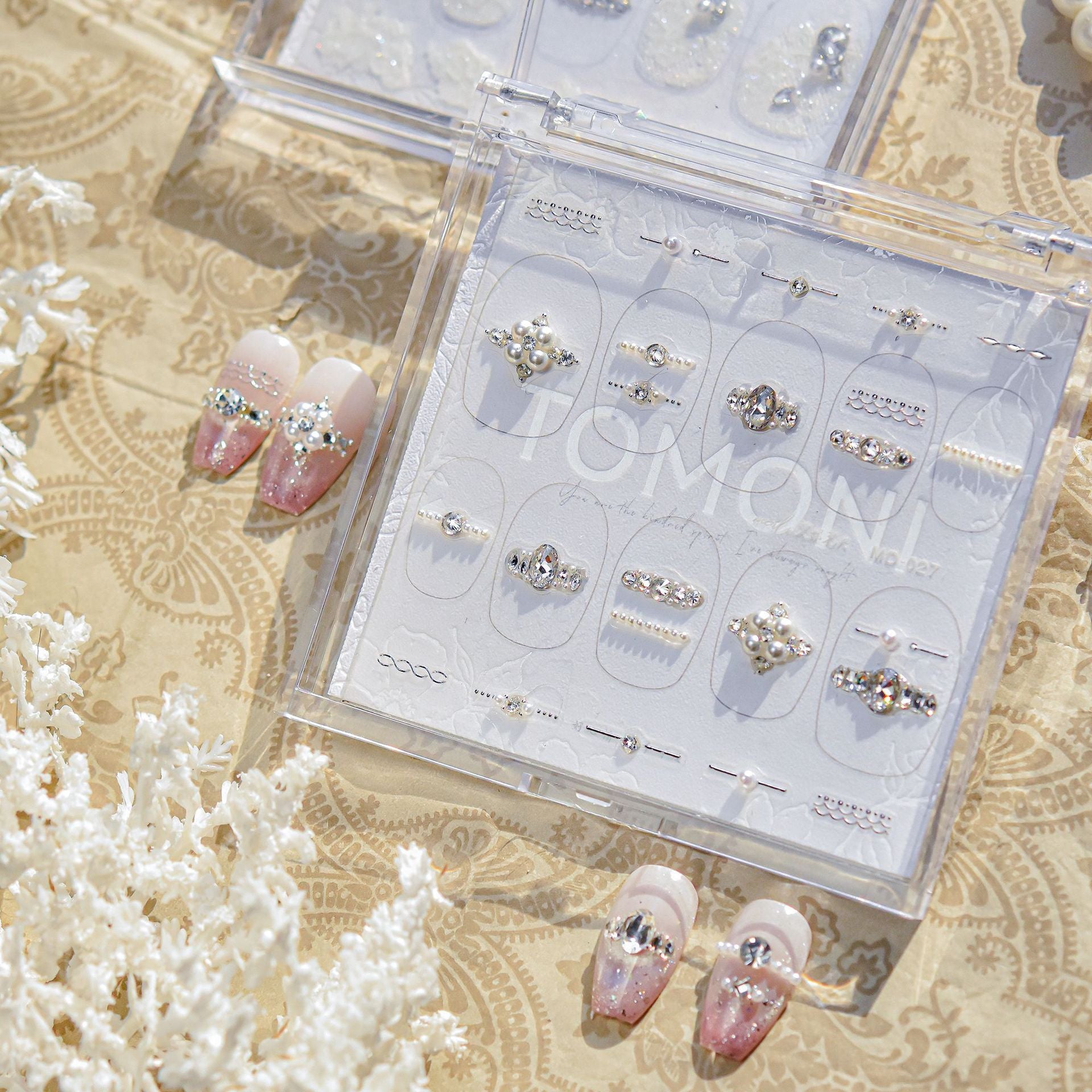 Sparkling Crystal Chain – Luxury Bridal Nail Art Charm Set