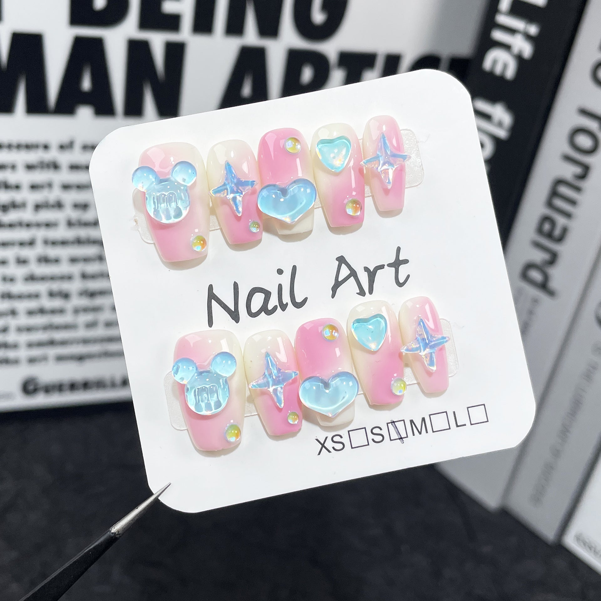 Uñas postizas hechas a mano con efecto degradado en color rosa hielo, parches cortos, pegatinas para uñas lindas y fáciles de usar, venta al por mayor | 365nails