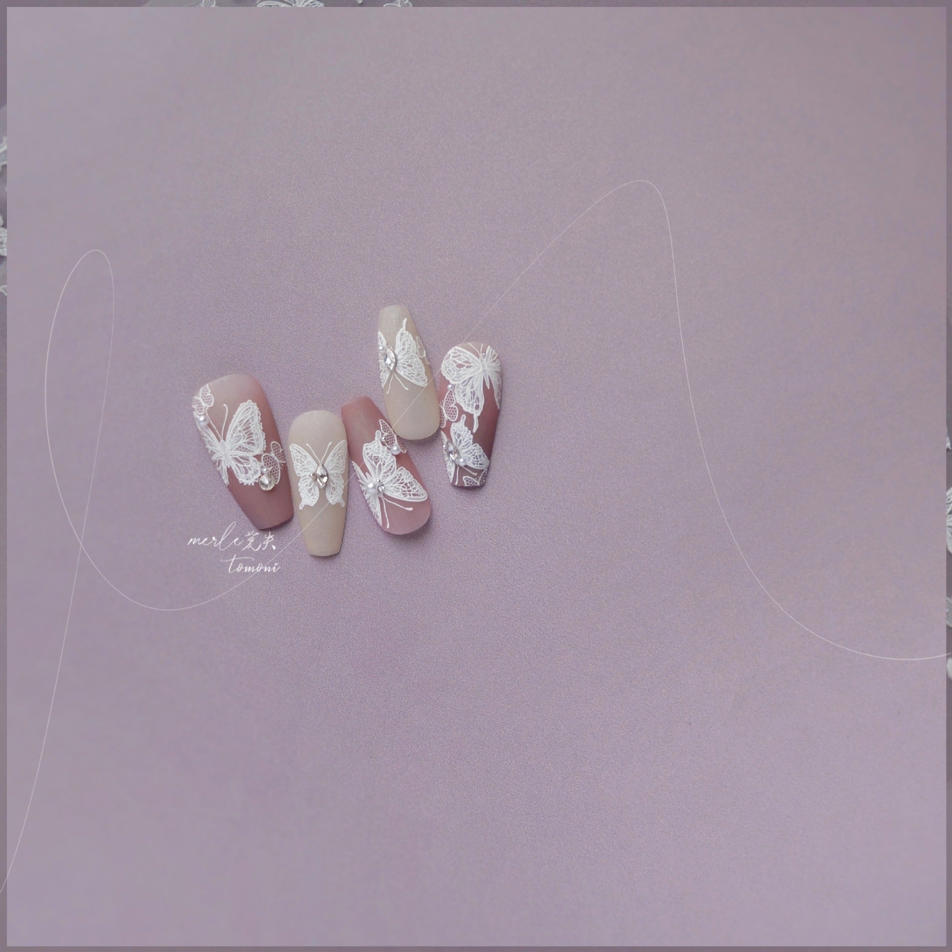White Lace Butterfly & Crystal Accent Nail Sticker Set – "Ethereal Lace Butterfly"