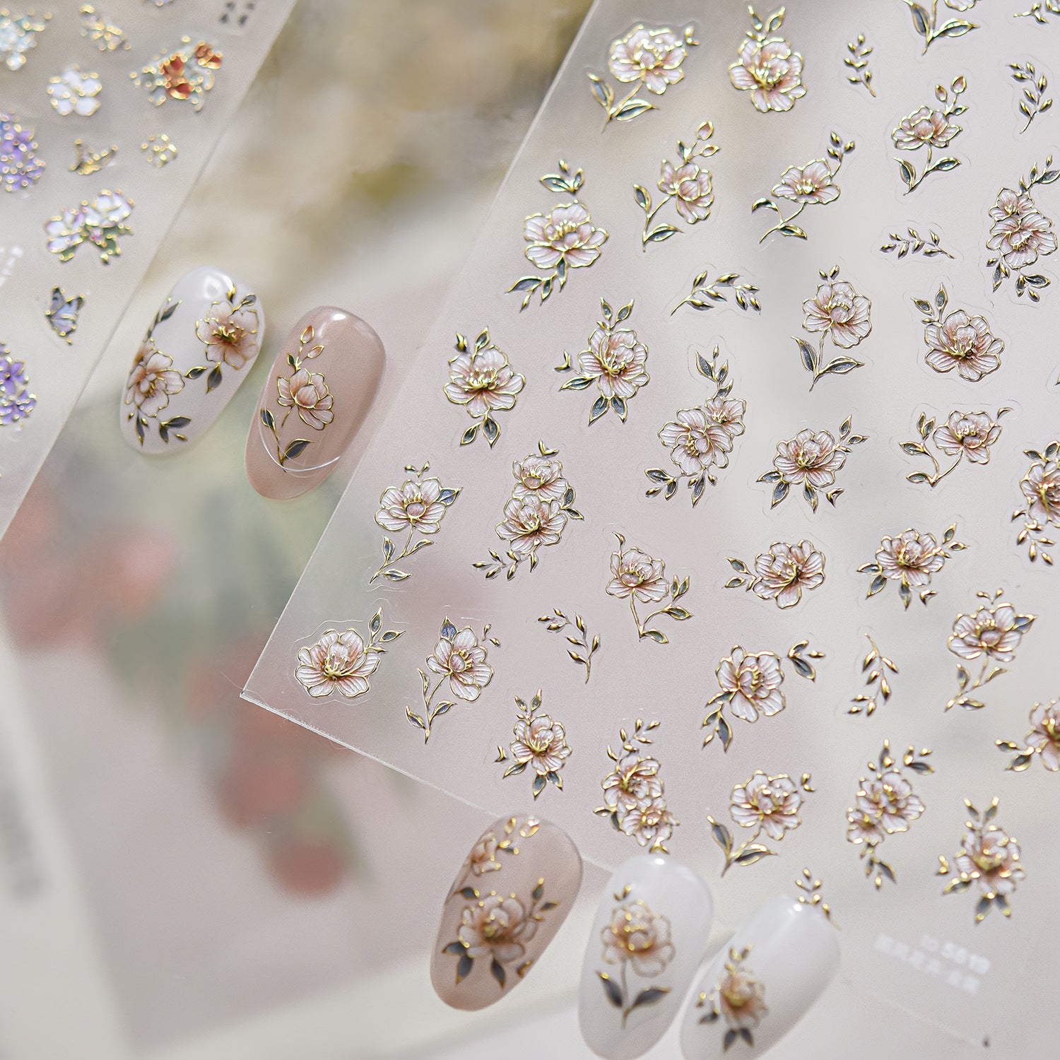 Vintage Enamel Flower – Retro Elegant Nail Art Set