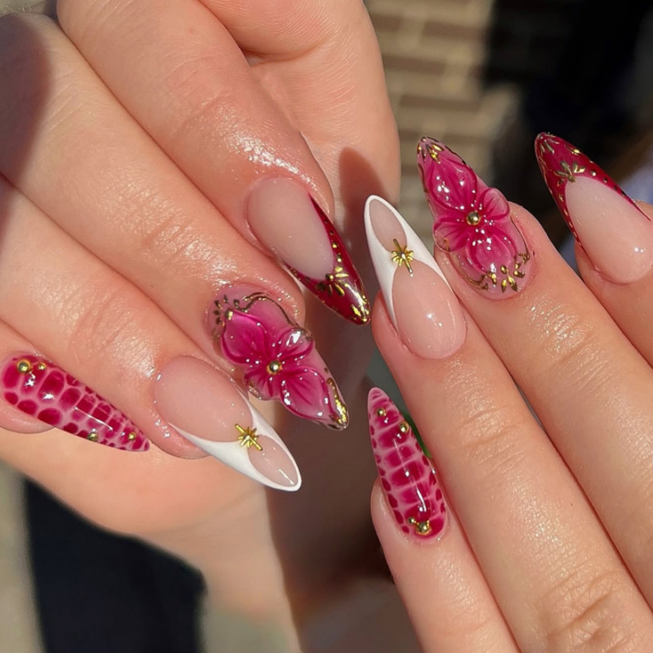 3D立體花朵穿戴甲，短款杏仁形暈染款