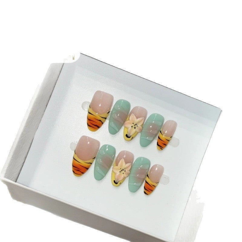 365nails: 糖果花園 – 3D 花朵手工製杏仁形穿戴甲