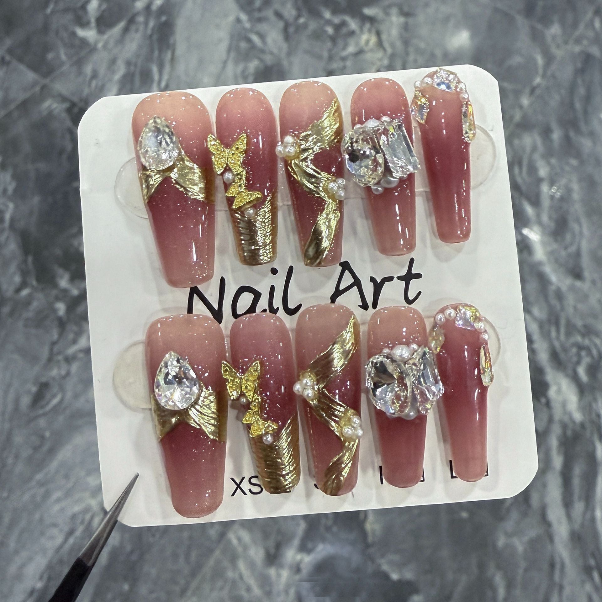 Handmade Press-on Nails New Year Blush Ribbon Nail Art Patch Pile Diamond Ice Through Autumn and Winter Fake Nail Wholesale｜365nails