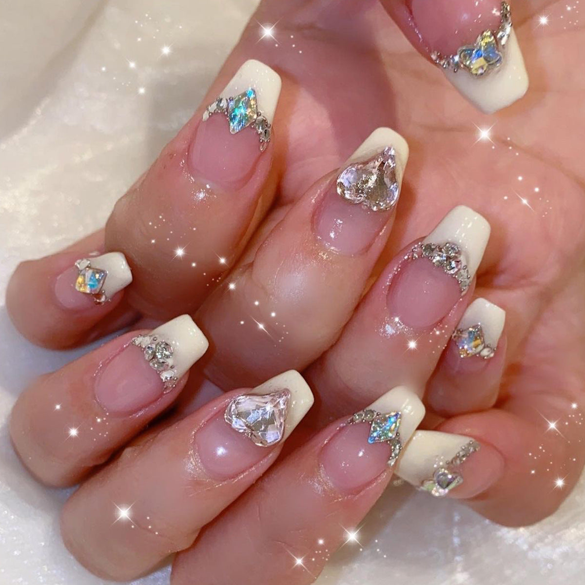 Unhas francesas com flash de diamantes explosivos, adesivos de unha removíveis e usáveis, arte de unhas falsas ｜365nails