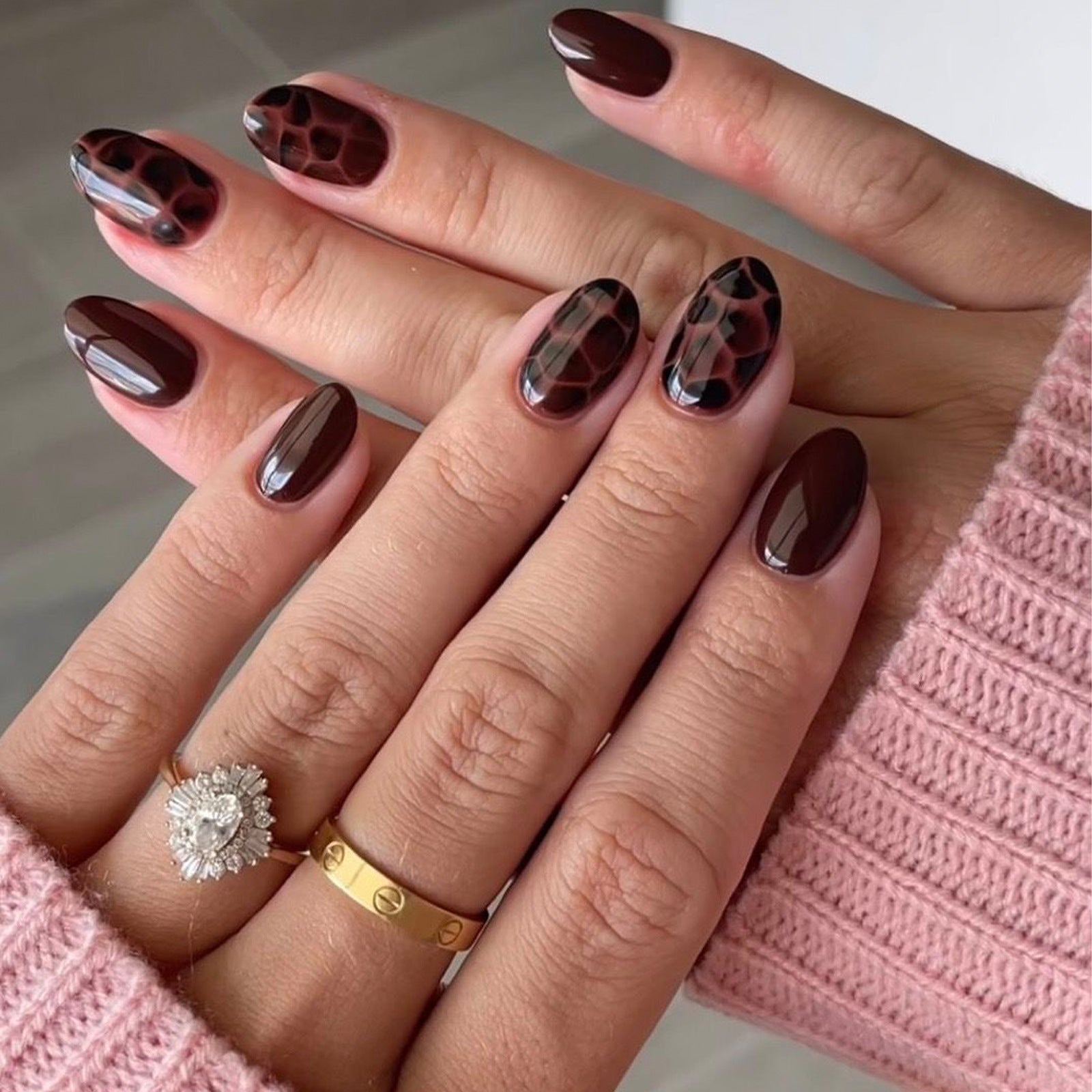 Lefan cross-border hot-selling autumn and winter tortoiseshell wearing nail almond nail manicure nail piece wearable nail piece finished product wholesale