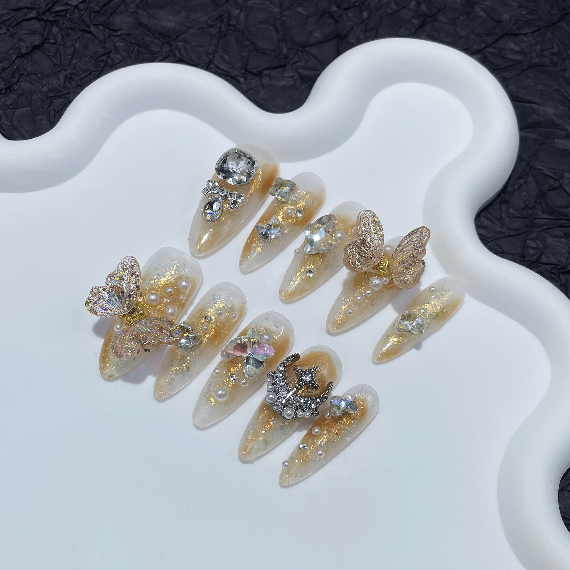 Armadura ligera de lujo para industria pesada, pura, hecha a mano, de alta gama, con diseño de mariposa inteligente Symphony, parche de uñas largo y puntiagudo, mariposa en movimiento｜365nails