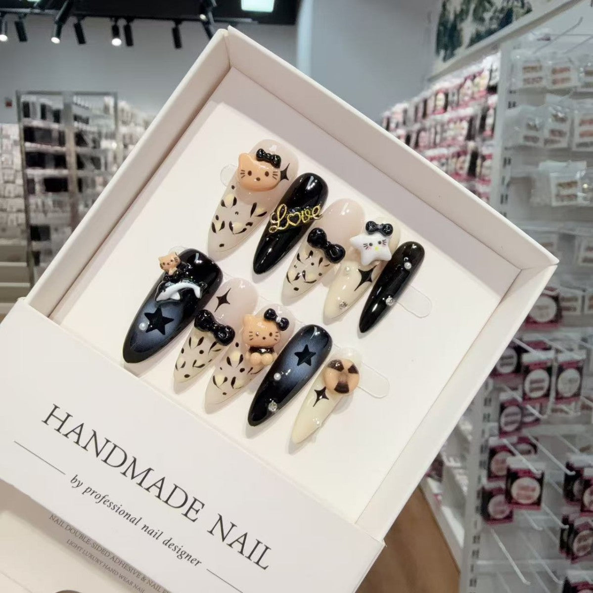 365nails: "다크 키티의 꿈" – 3D 장식 수제 스틸레토형 네일