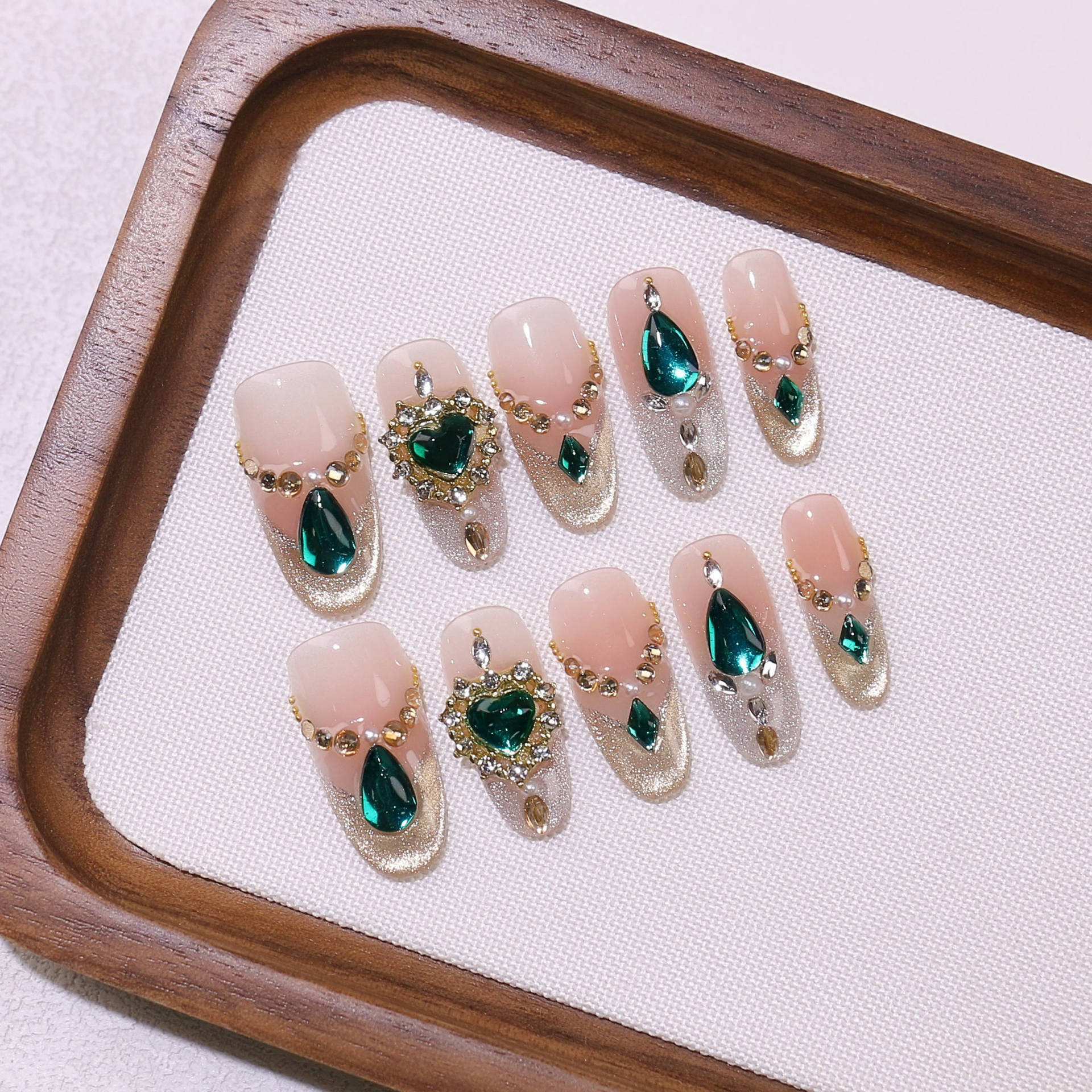 365nails-翡翠皇家：「復古寶石」— 長款 杏仁形 手工製 甲片