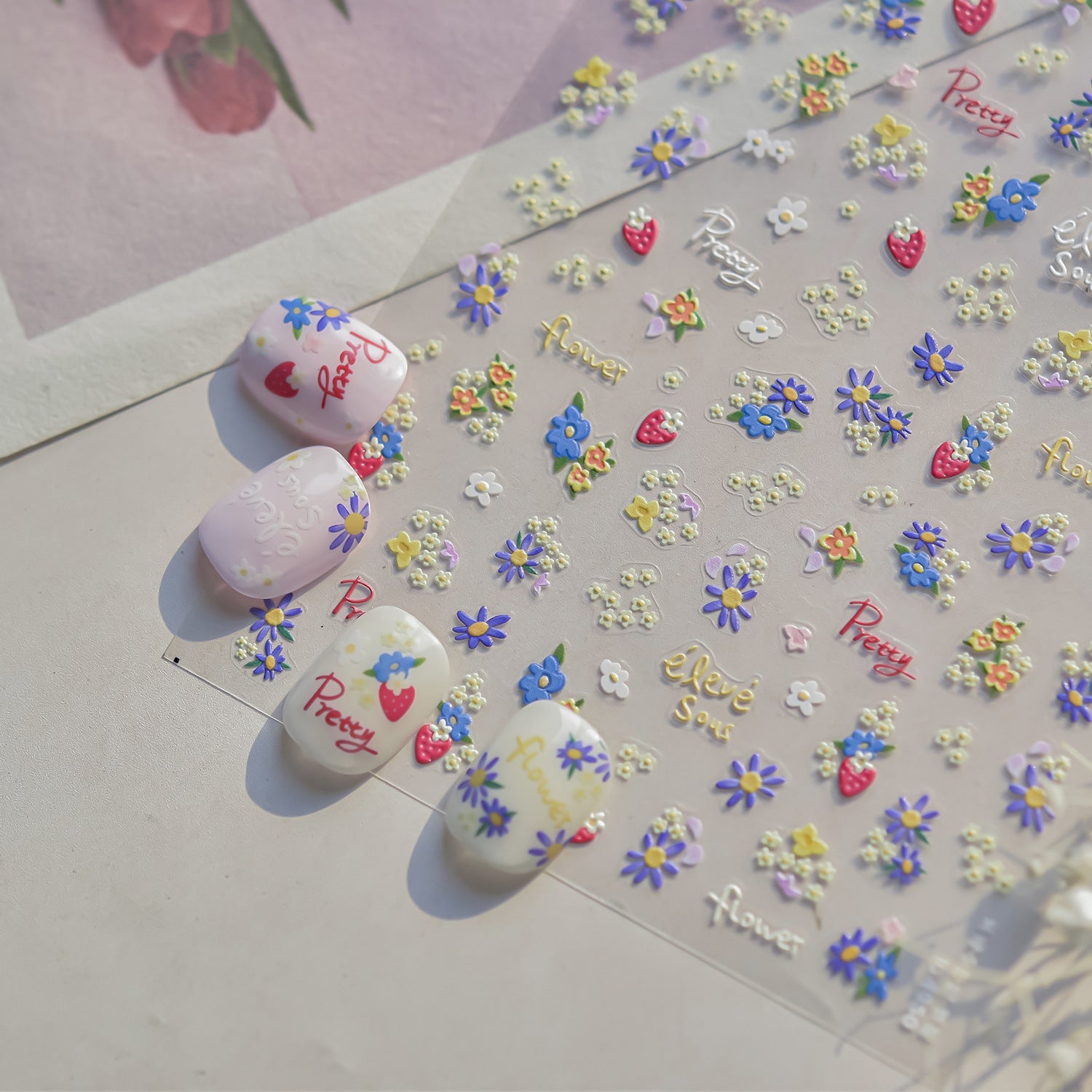 365nails: "미니 들꽃 & 딸기 엠보싱 세트" – 네일 아트 스티커