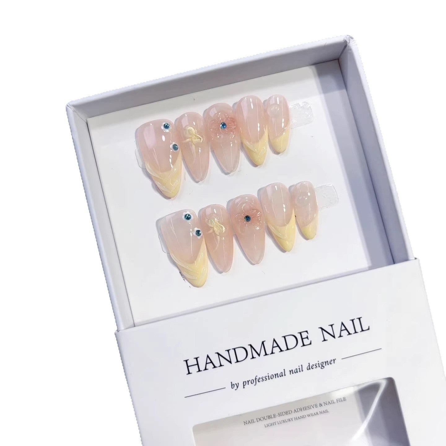 Sunny Breeze: « Crème glacée citron » – Ongles press-on amande courts