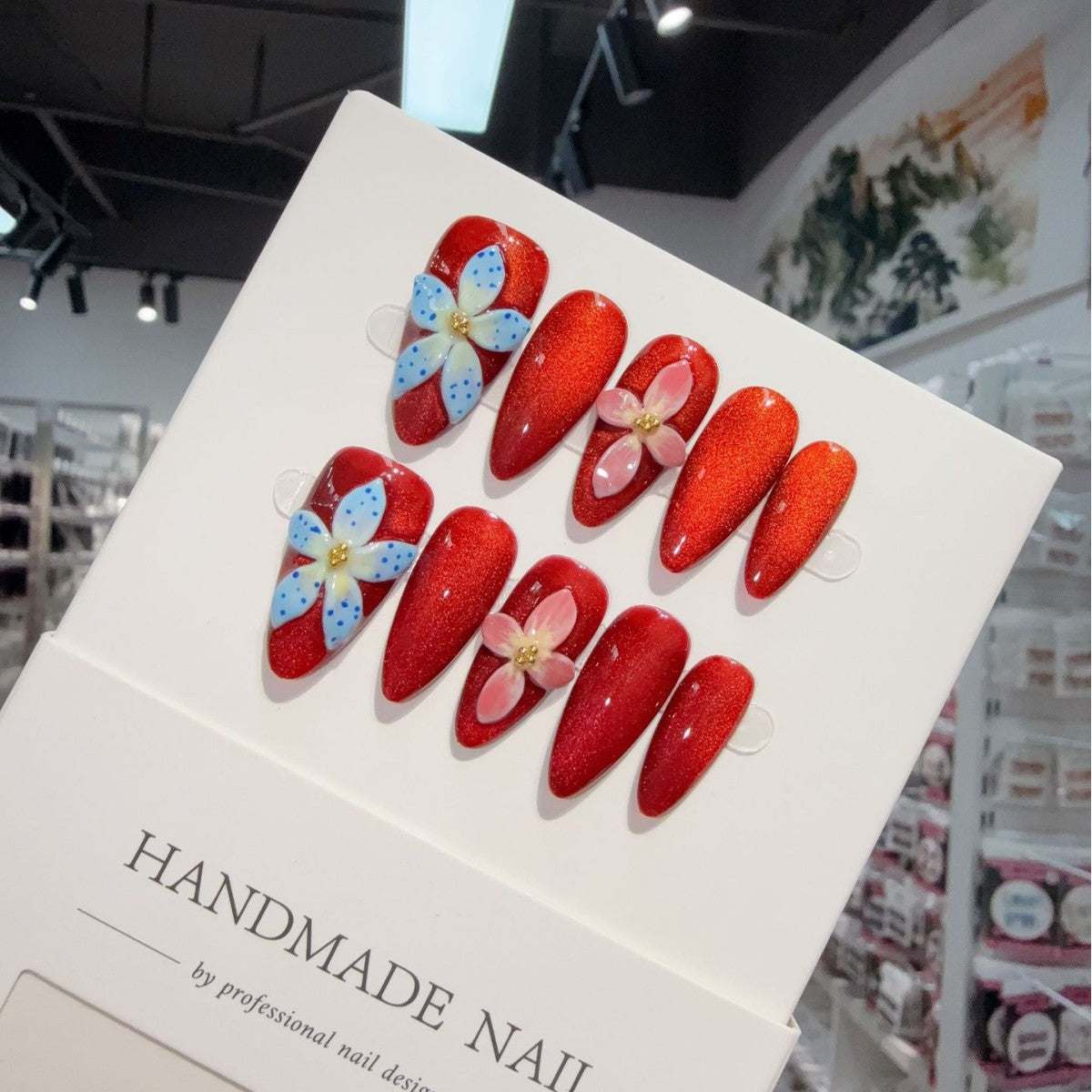 365nails : « Fleur Écarlate » – ongles press-on fait main forme amande à décor floral 3D
