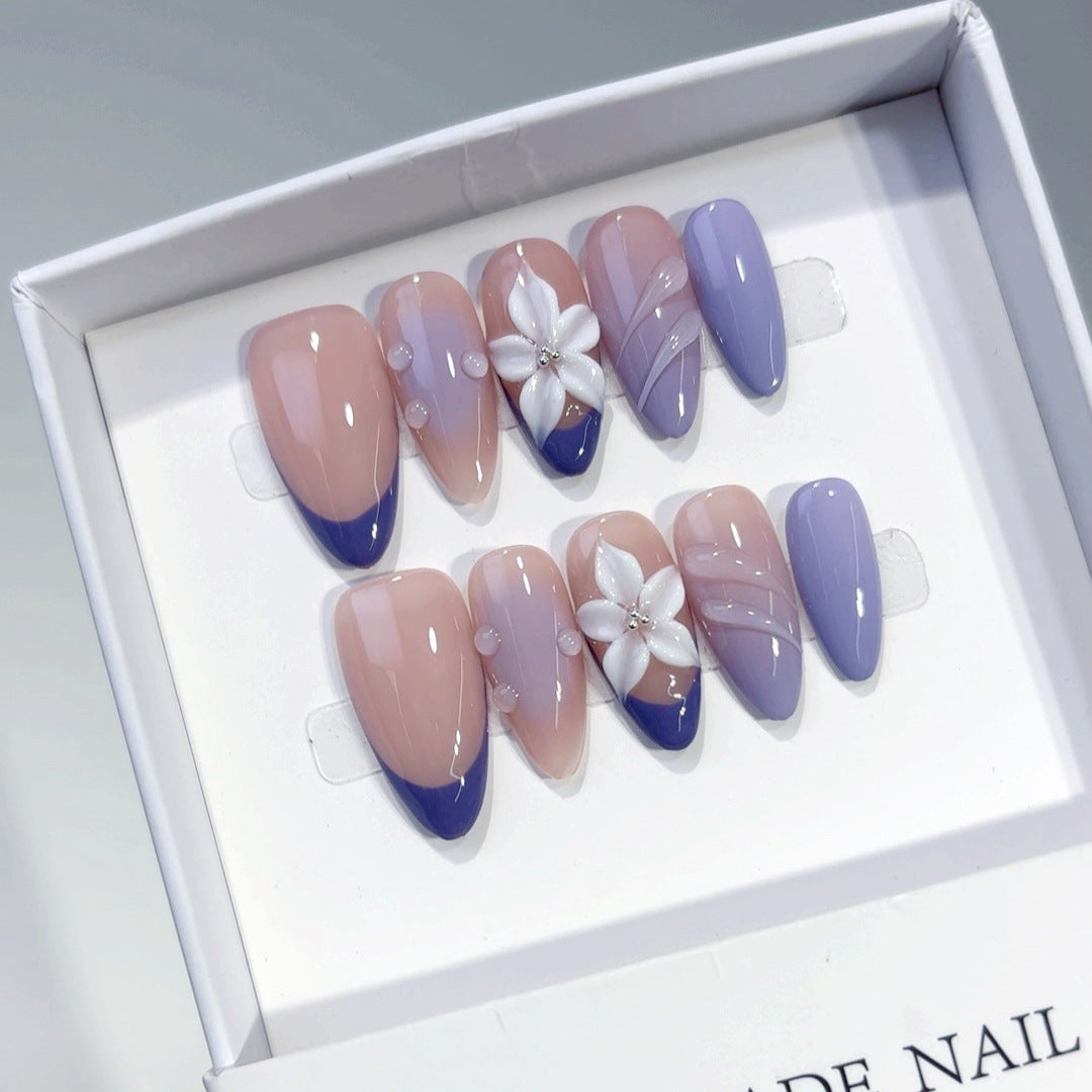 Floraison Lavande : "Pétale Violet" – Ongles press-on fait main forme amande mi-long