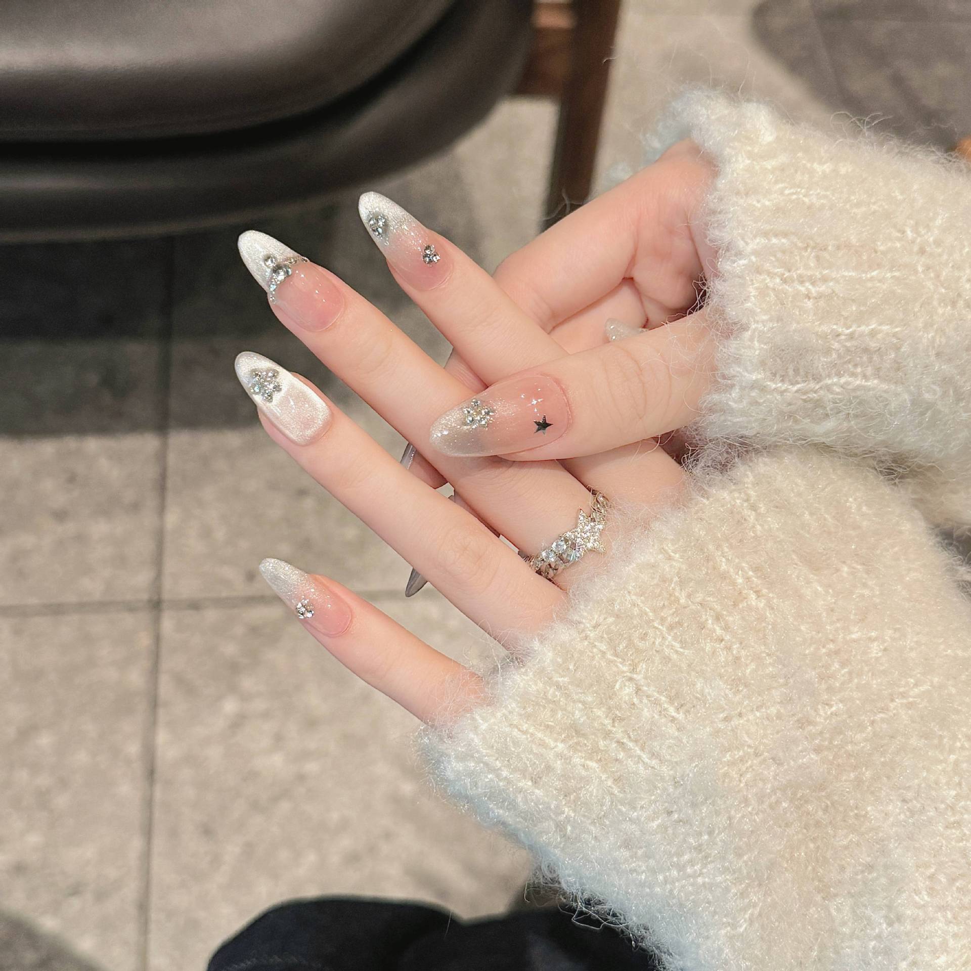 365nails: "Sussurros Celestiais" – Unhas Longas Amendoadas de Borboleta 3D Feitas à Mão