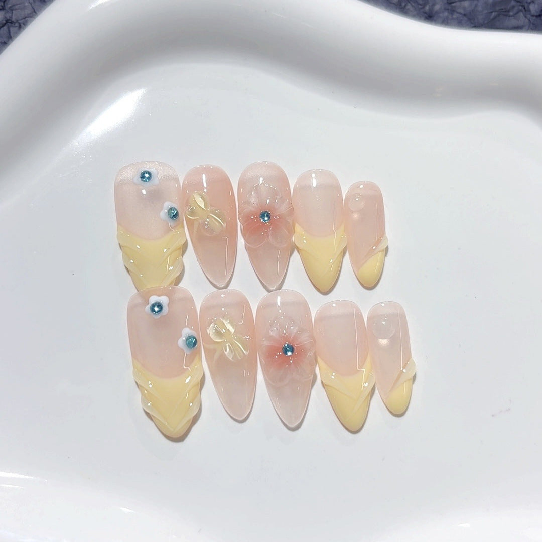 Sunny Breeze: « Crème glacée citron » – Ongles press-on amande courts
