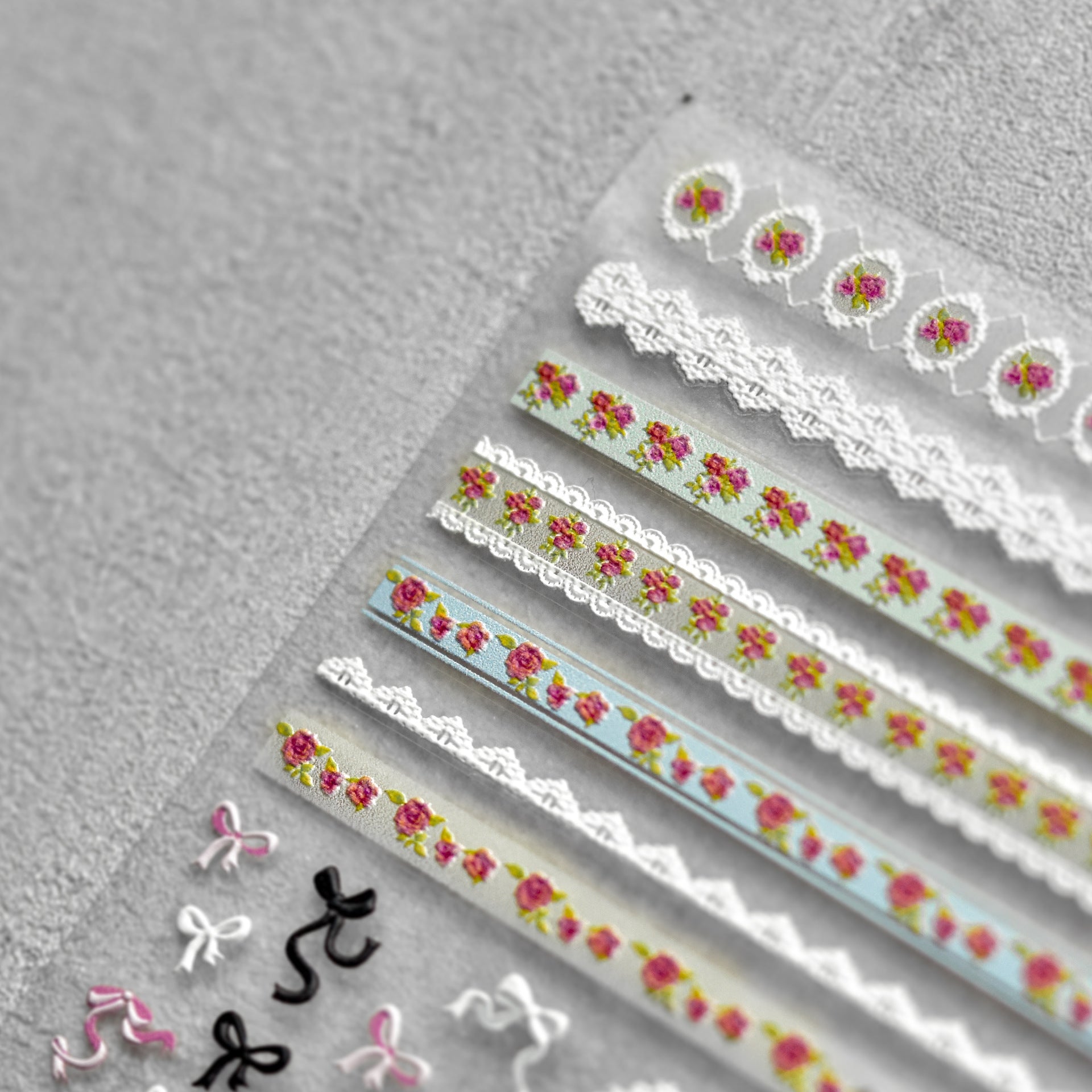 365nails: "Vintage Floral Border Bow Lace" – nail art stickers