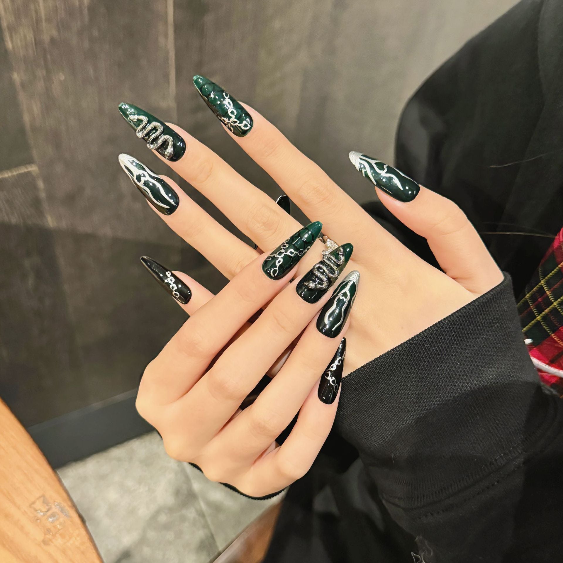 Purely handmade nails, national style, animation sense, contrasting colors, Spice Girl removable manicure | 365nails