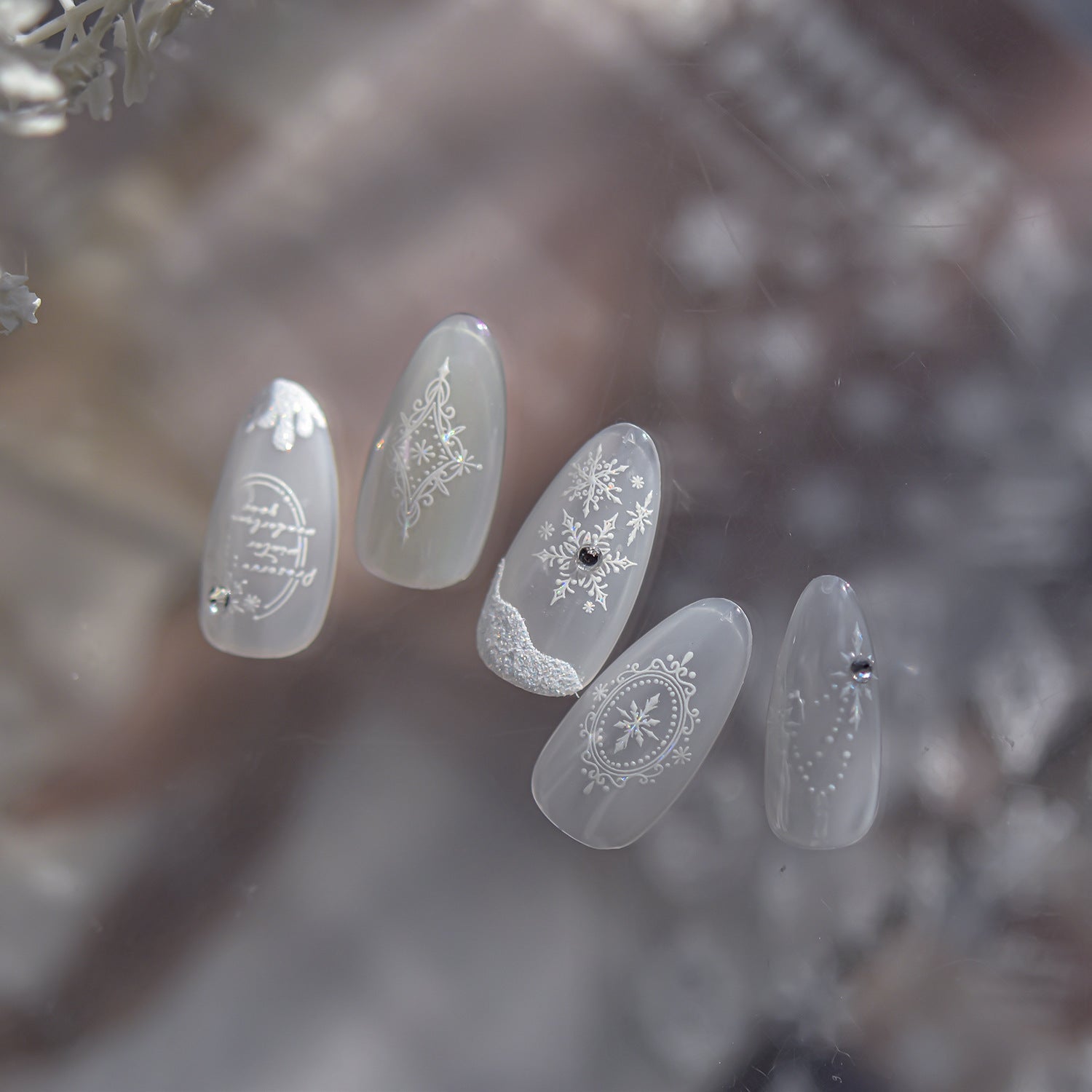 水晶雪花系列：「霜雪水晶」— 3D 水晶甲貼