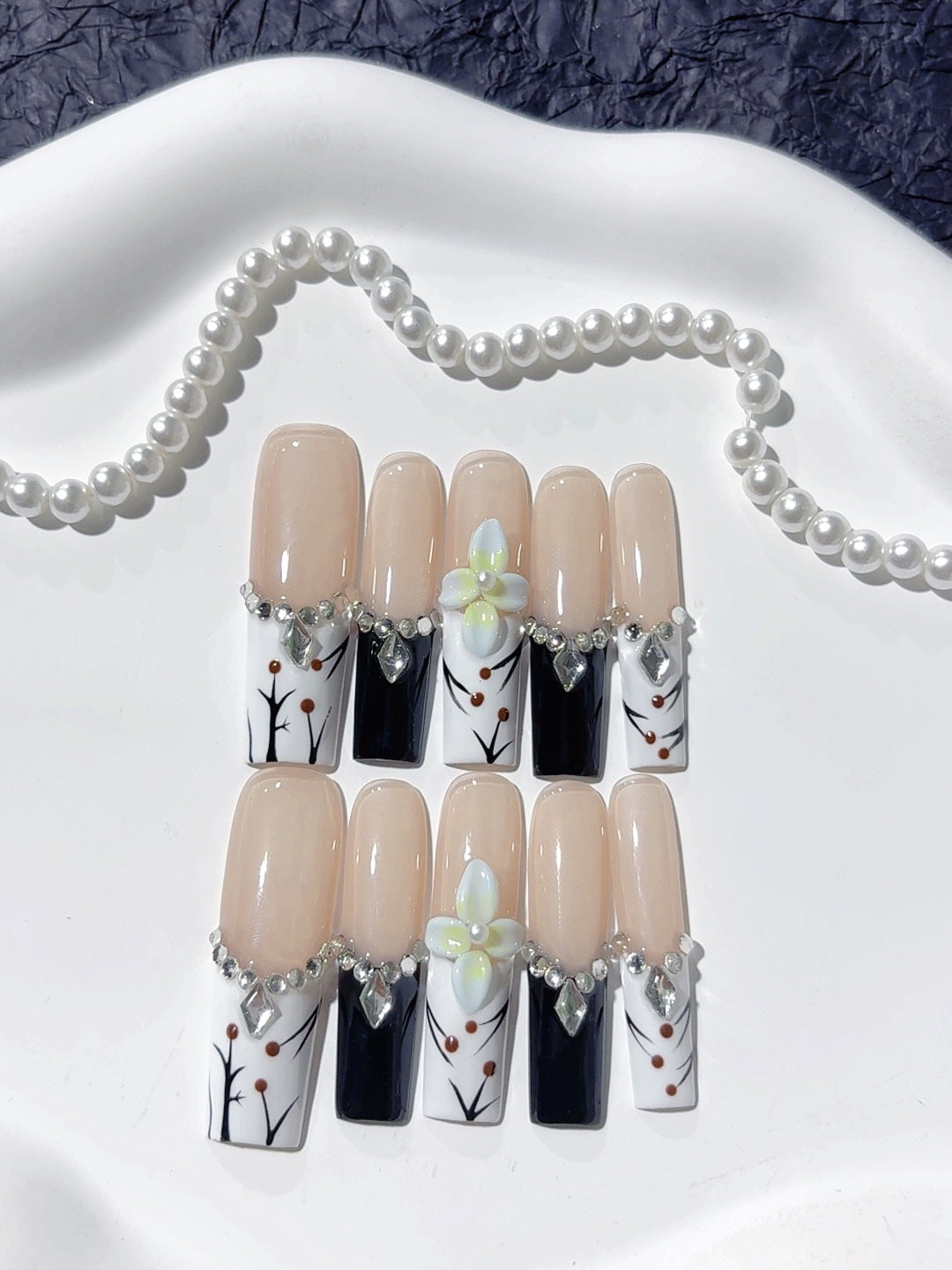 Elegant Nude Floral Crystal Contrast Press On Nails