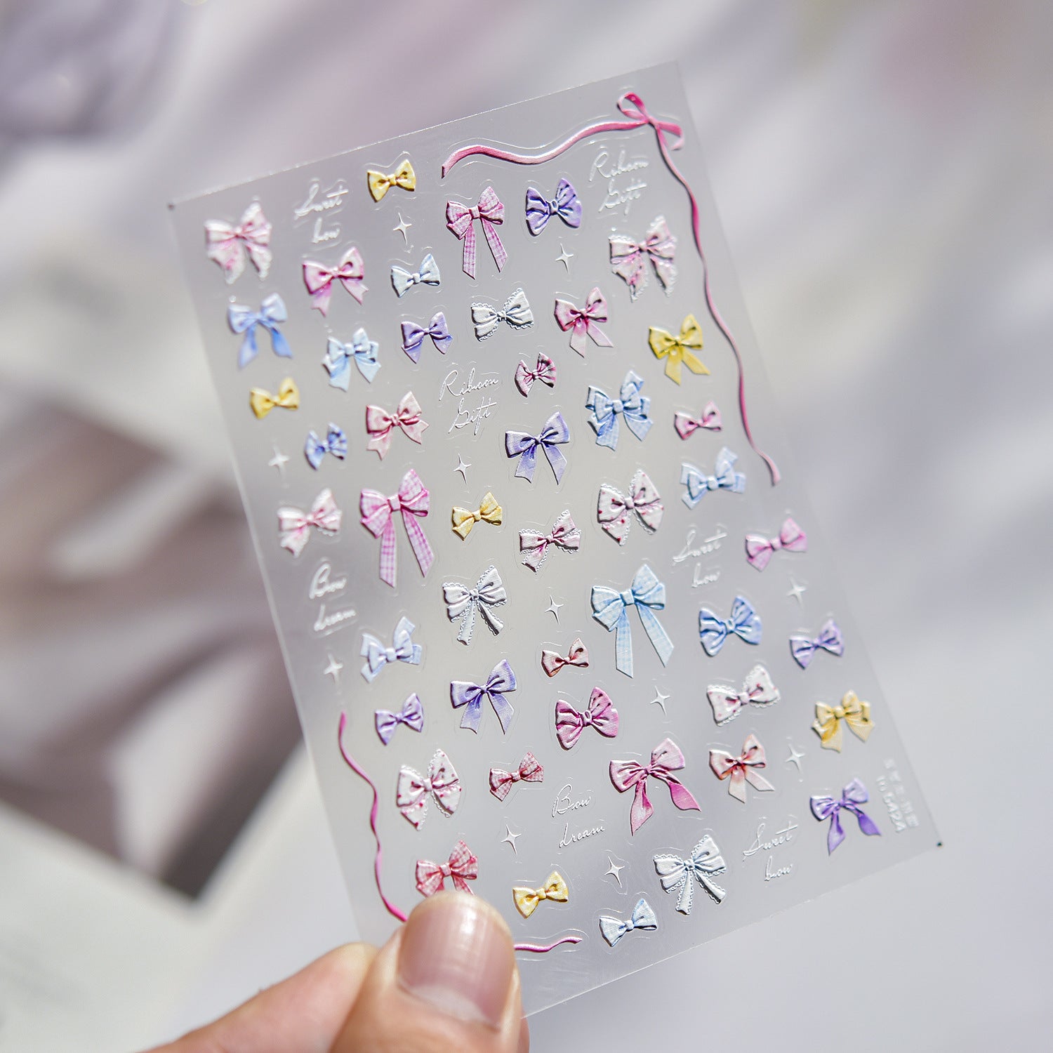 365nails: 粉彩格紋蝴蝶結美甲貼紙