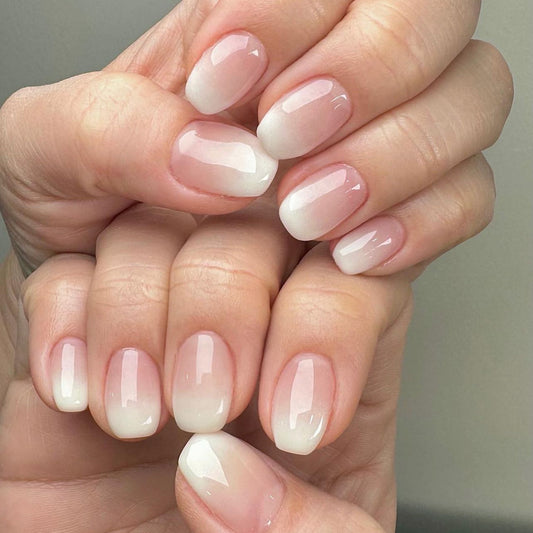 Minimalist temperament short manicure simple gradual change naked pink white  short European square ｜365nails