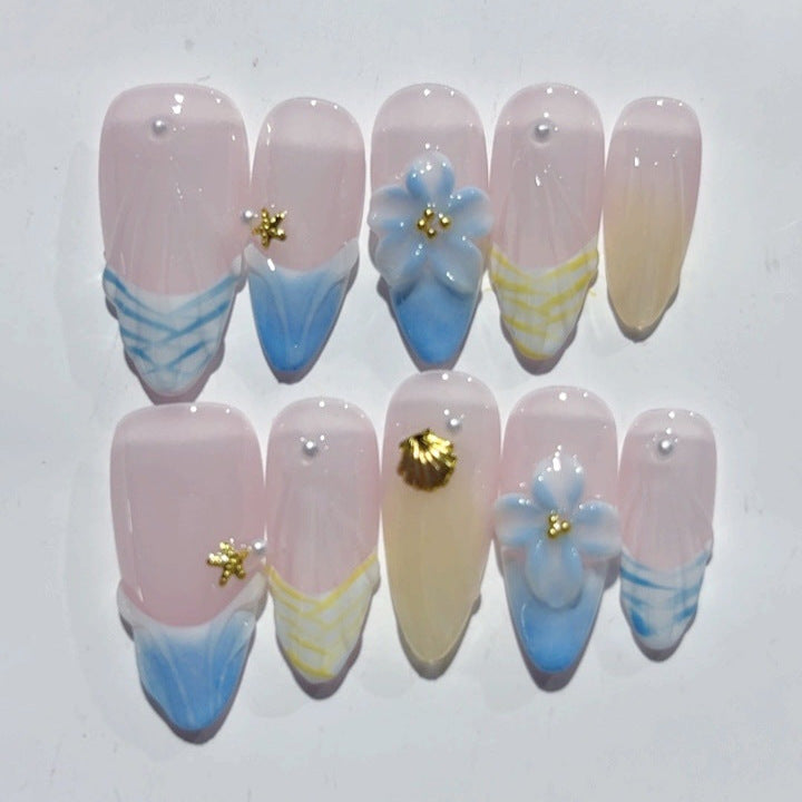 Coastal Bloom: "Margarida Concha" – Unhas Postiças Amêndoa