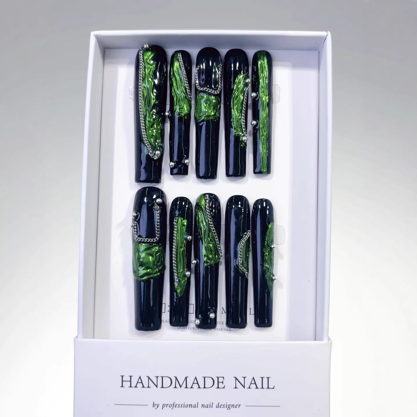 Emerald Envy: "Venom Vein" – Extra Long Square Press-On Nails