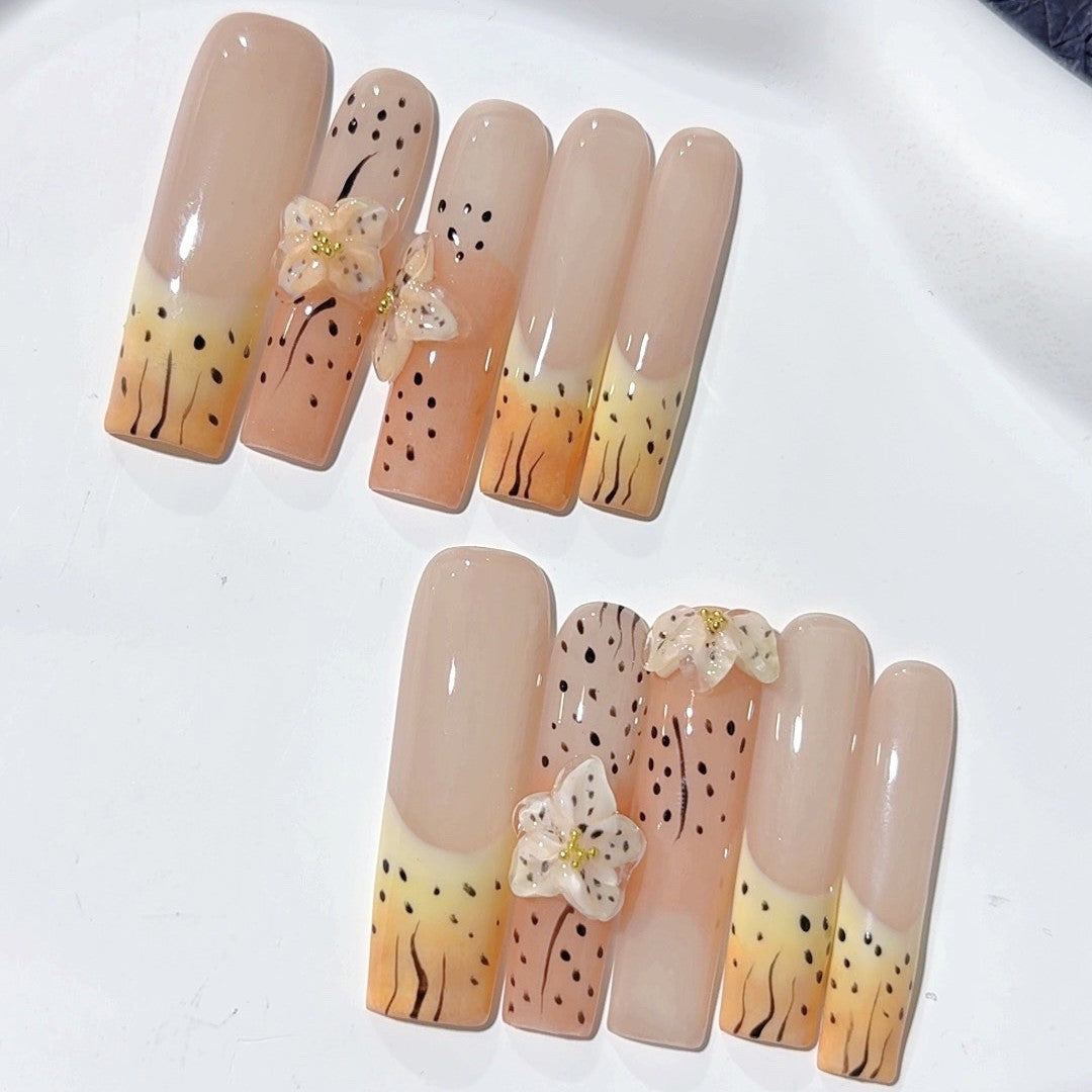 Nude Gradient Speckled Floral Art Press On Nails