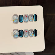 365nails: "Oceano da Meia-Noite" – Unhas Quadradas Curtas de Olho de Gato de Água-Viva Pintadas à Mão