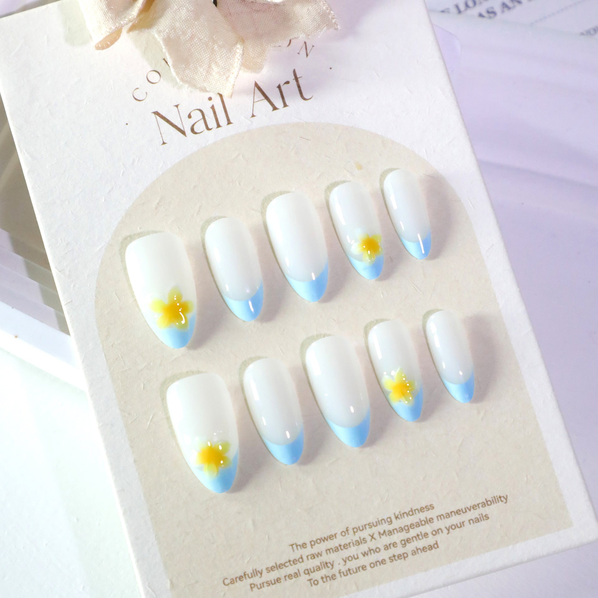 Filme de arte de unha simples azul francês, unhas curtas e redondas, unhas postiças com flores tropicais 3D, atacado ｜ 365nails